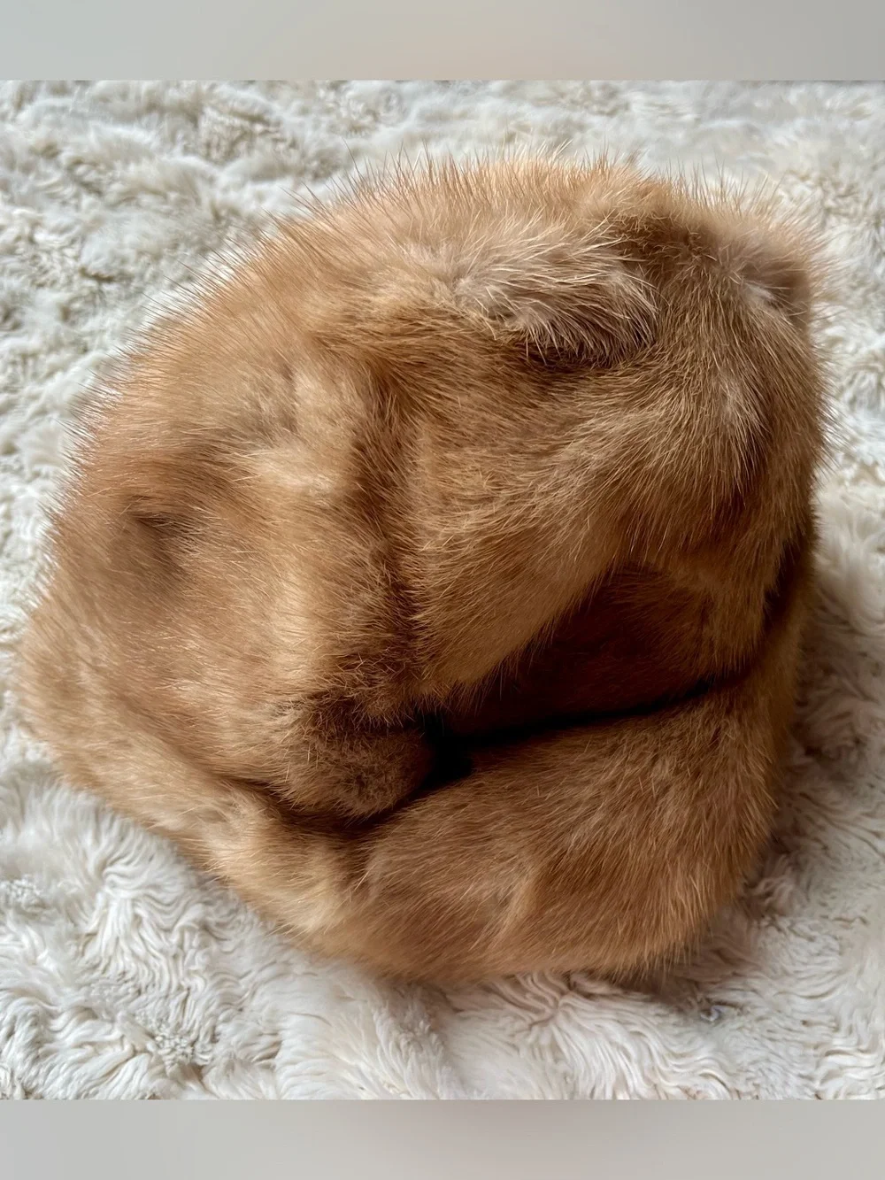 Rare Vintage d'Jimas Bros Genuine Mink Fur Pillbox Hat Secretly Warm Collection